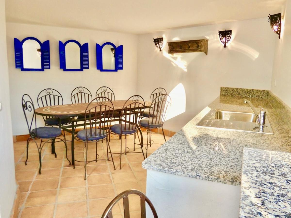ネルハ Casa Albaヴィラ エクステリア 写真